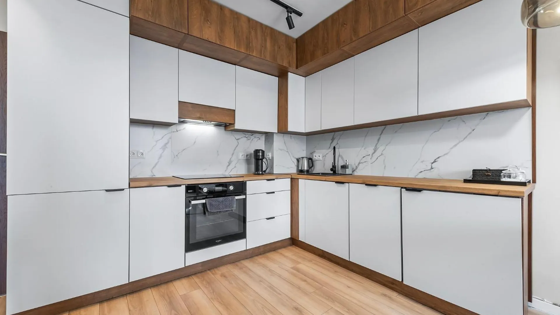 Rentplanet - Apartament Miedzynarodowa Warsaw Poland